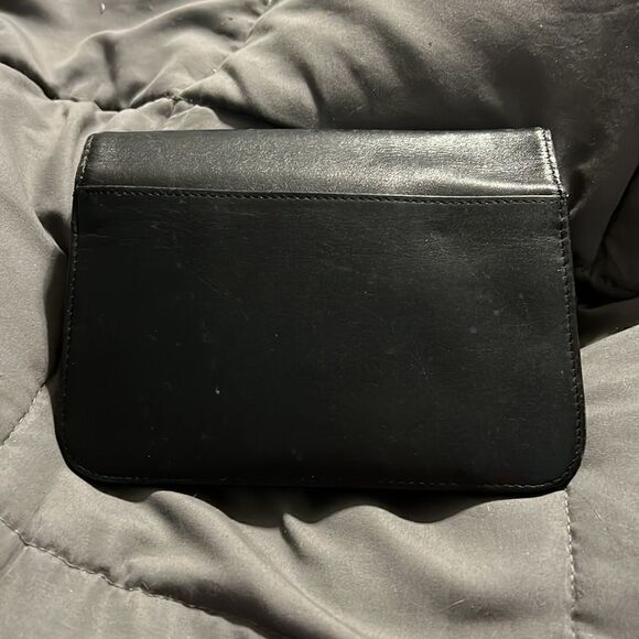Vintage Etienne Aigner Wallet - Picture 2 of 7